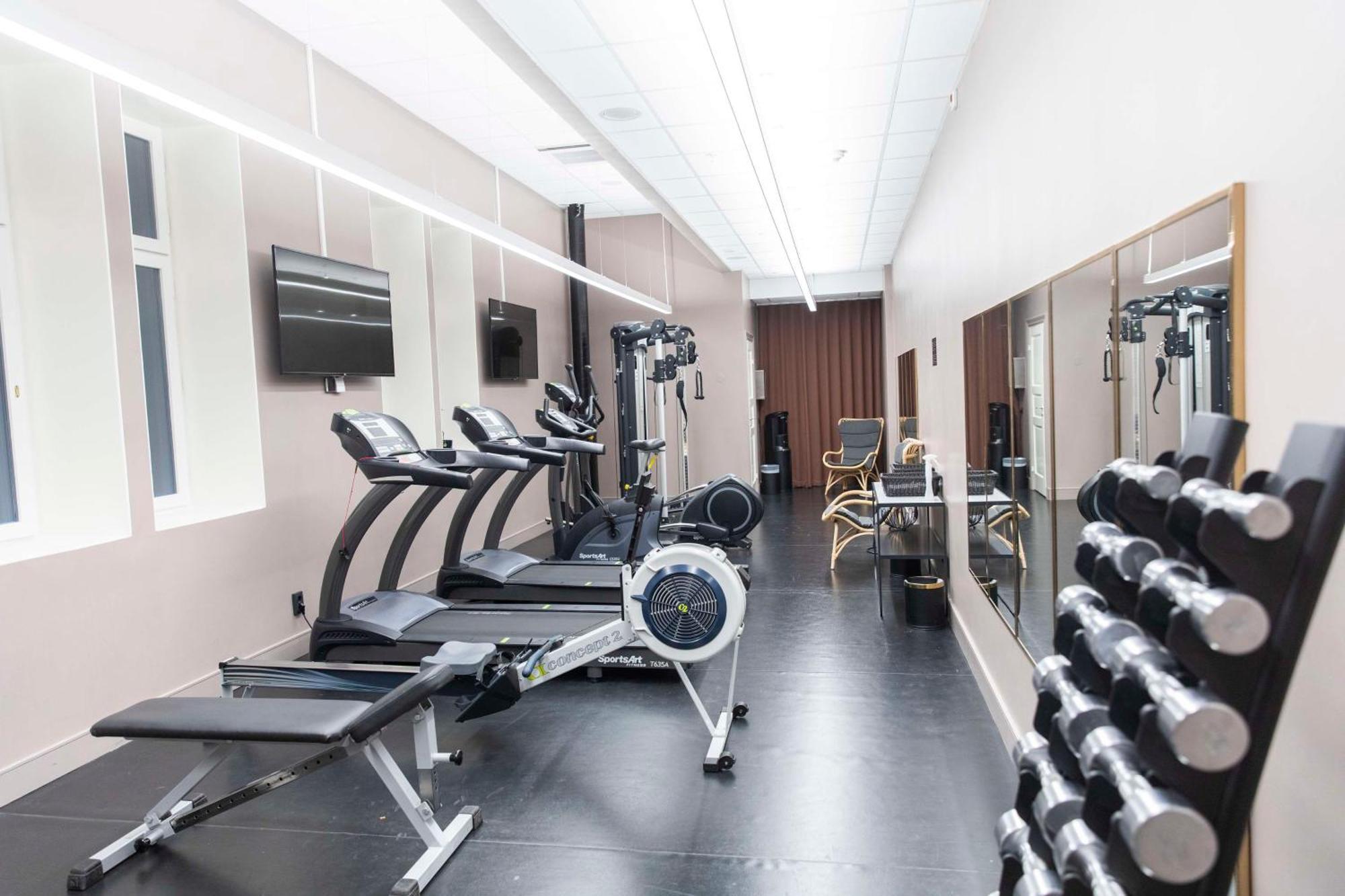 เรดิสัน คอลเลคชั่น สแตรนด์ โฮเต็ล สต็อกโฮล์ม Hotel ภายนอก รูปภาพ The gym at the London Boat Project