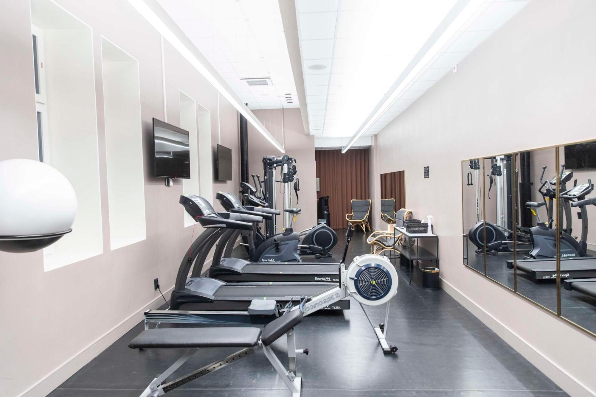 เรดิสัน คอลเลคชั่น สแตรนด์ โฮเต็ล สต็อกโฮล์ม Hotel ภายนอก รูปภาพ The gym at the 2018 Olympic Village